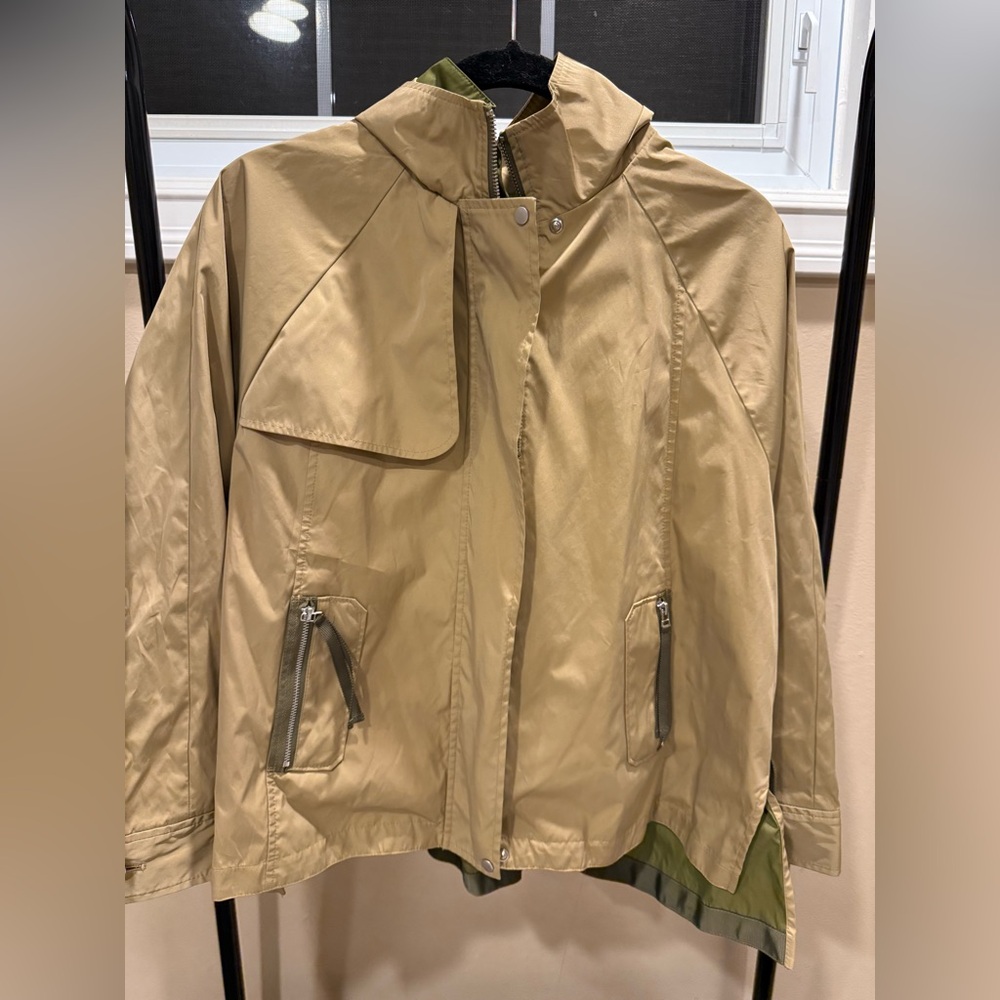 Tan Japanese Hooded Jacket with Zipper Pockets